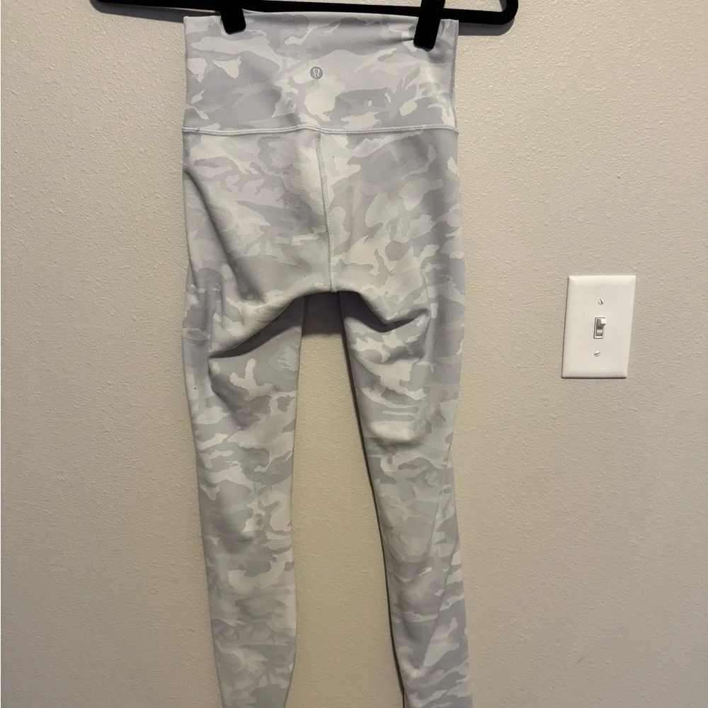 lululemon athletica Women's Leggings - Light Gray Camouflage
